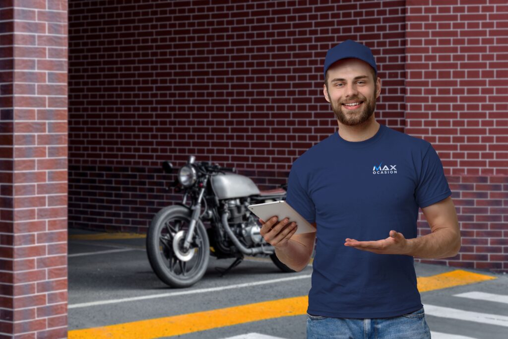 trabajador de Ocasion Max, compramos tu moto