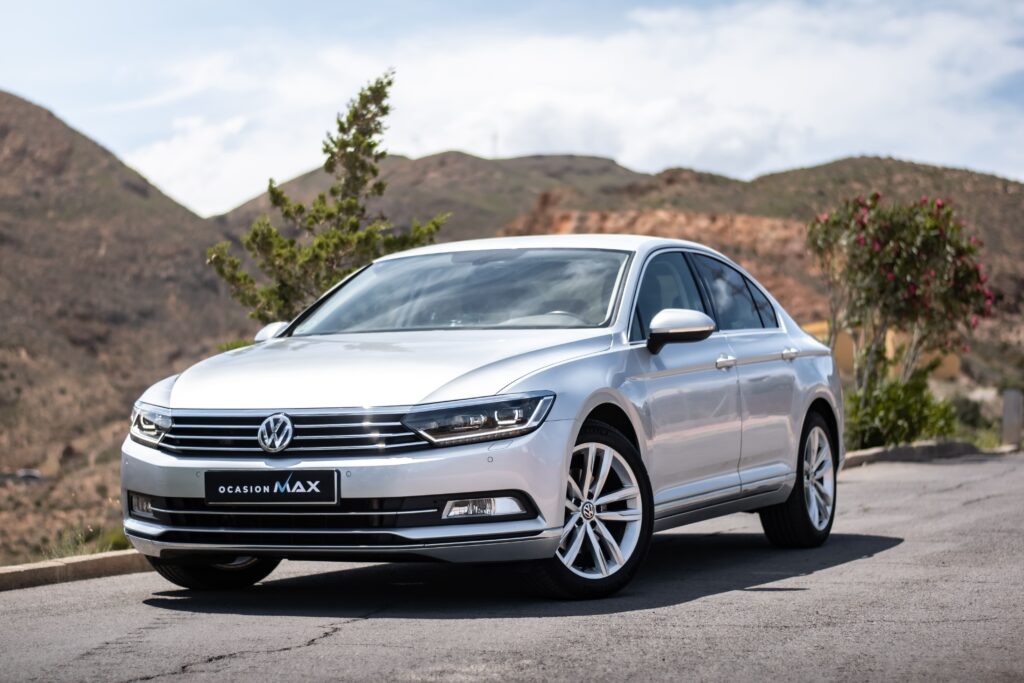 VOLKSWAGEN Passat portada